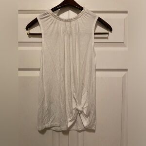 Simply Vera Wang White Tank Top